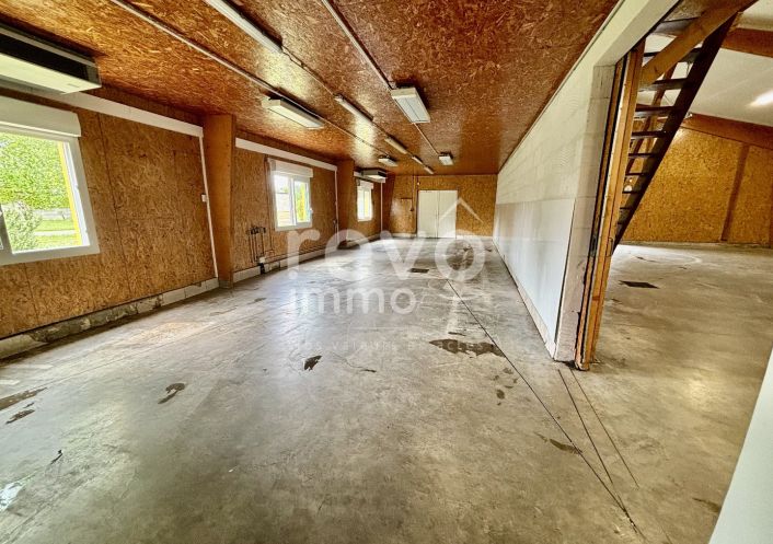 à vendre Bâtiment La Breille Les Pins