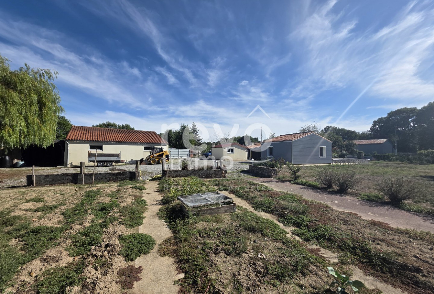 vente Maison Rocheserviere - Photo 1