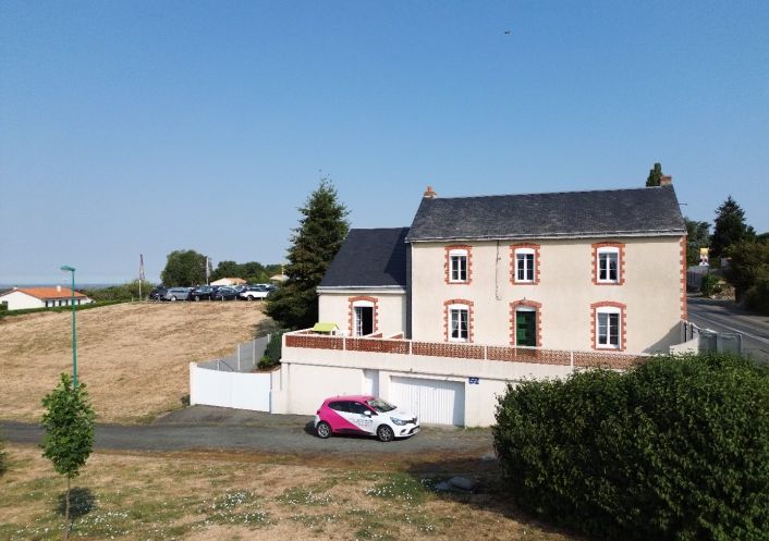 à vendre Maison de caractère Saint Michel Mont Mercure