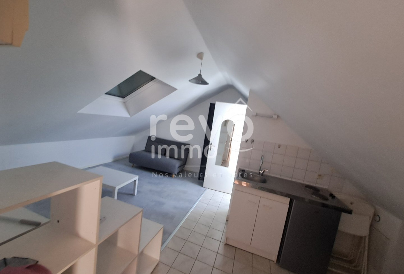 location Studio Angers - Photo 1