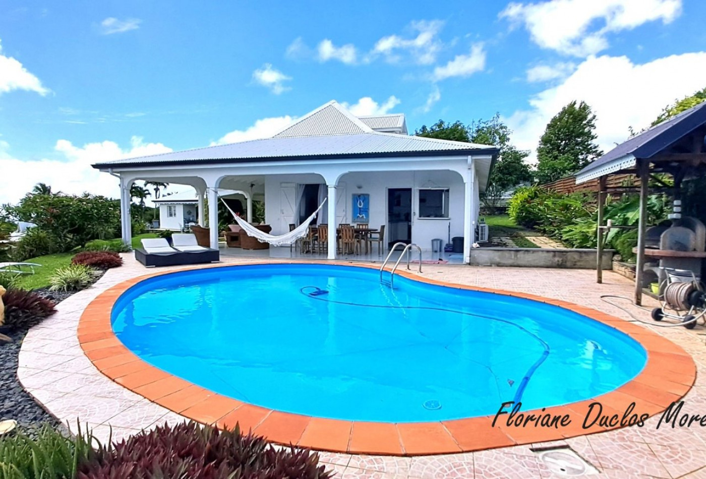 vente Maison Sainte Rose - Photo 1