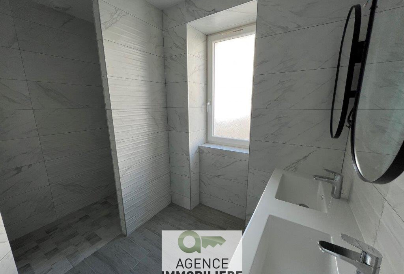 location Maison La Chapelle Saint Florent - Photo 2