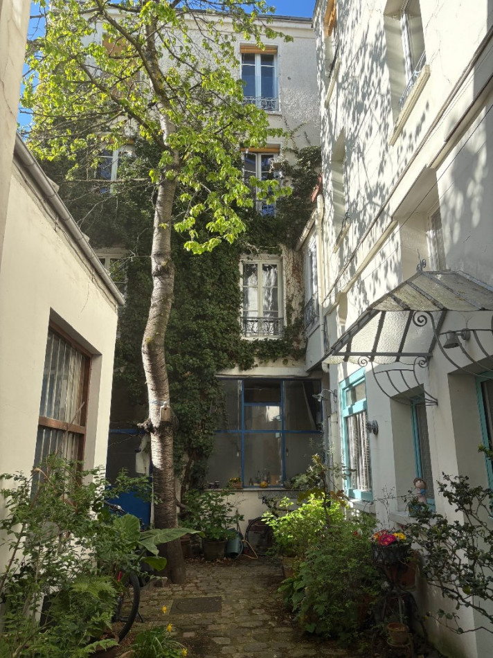 à vendre Triplex Paris 11eme Arrondissement - Photo 1