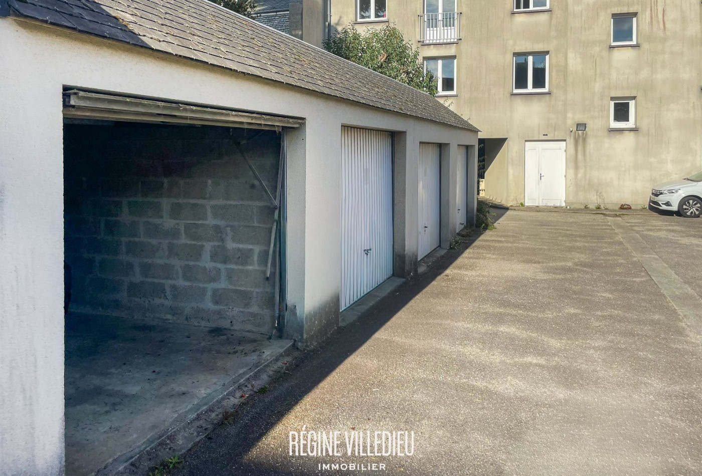 vente Garage Cherbourg En Cotentin - Photo 2