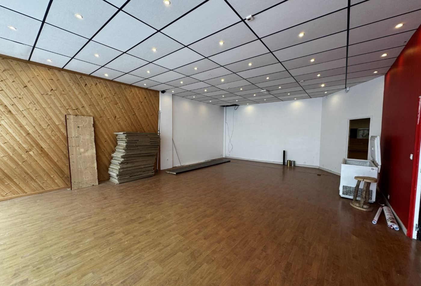 location Local commercial Tinqueux - Photo 4
