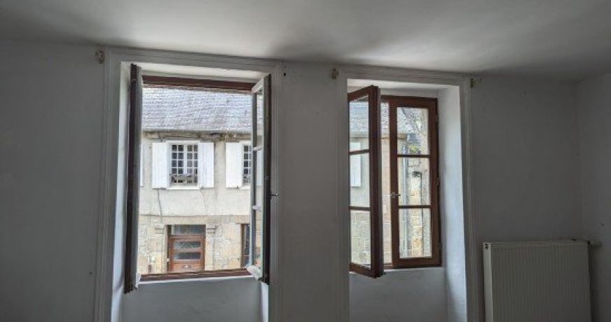 vente Maison de village Moncontour