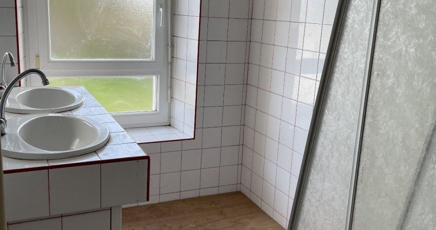 vente Maison Guiscriff