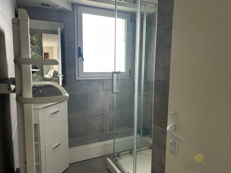 vente Appartement Sainte Cecile - Photo 8