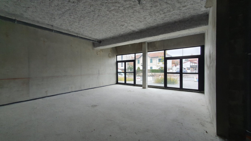 à vendre Local commercial Bayonne - Photo 1