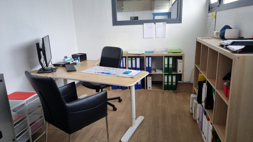 à louer Entrepots et bureaux Boucau - Photo 6