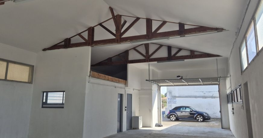 location Entrepots et bureaux Boucau