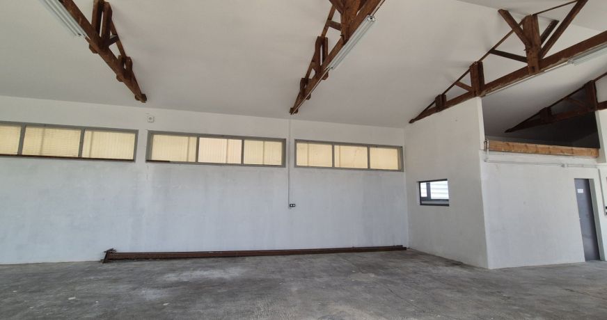 location Entrepots et bureaux Boucau