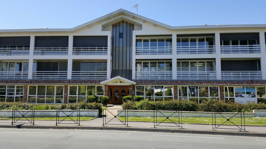 à louer Bureau Bayonne - Photo 1