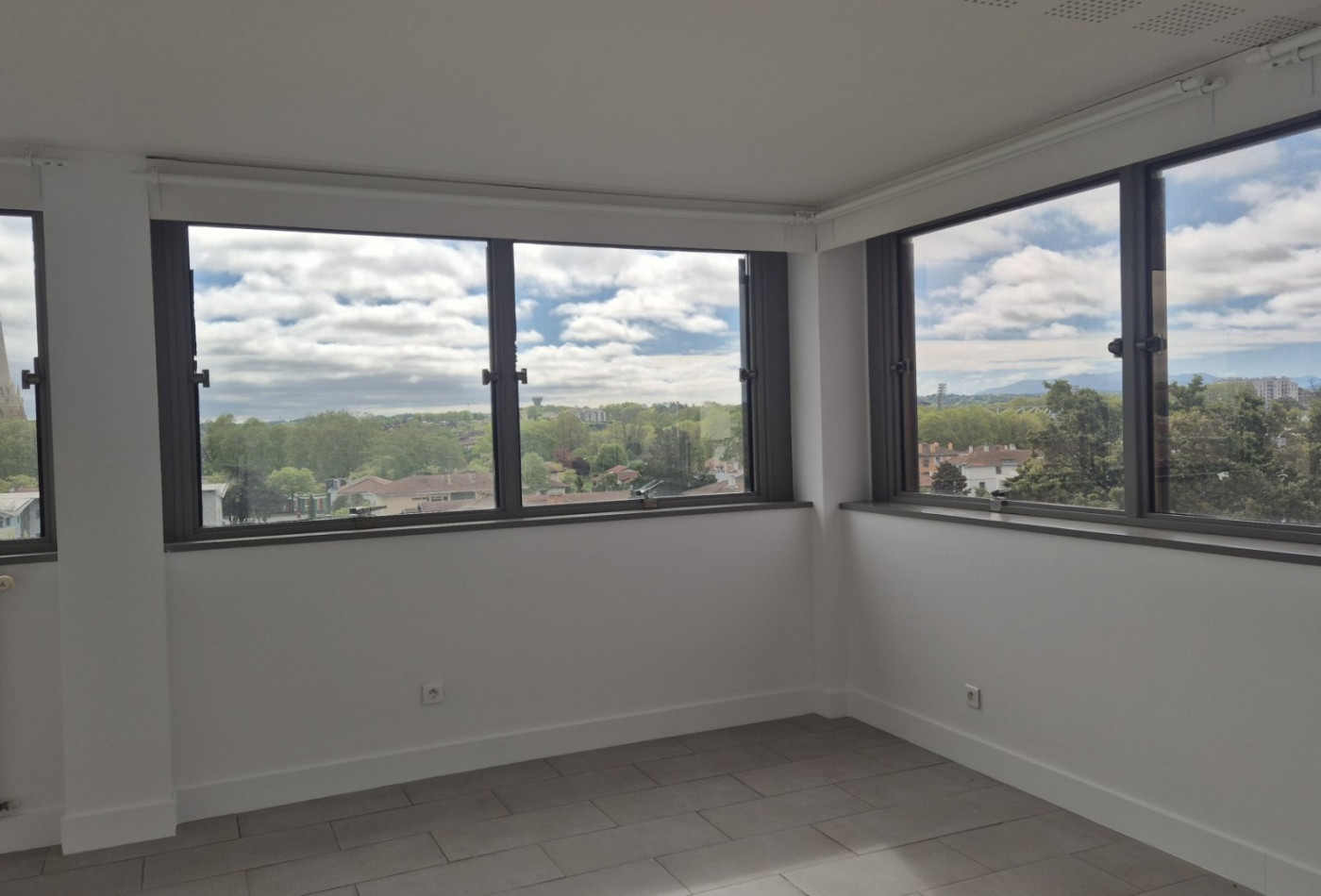 location Bureau Bayonne - Photo 10