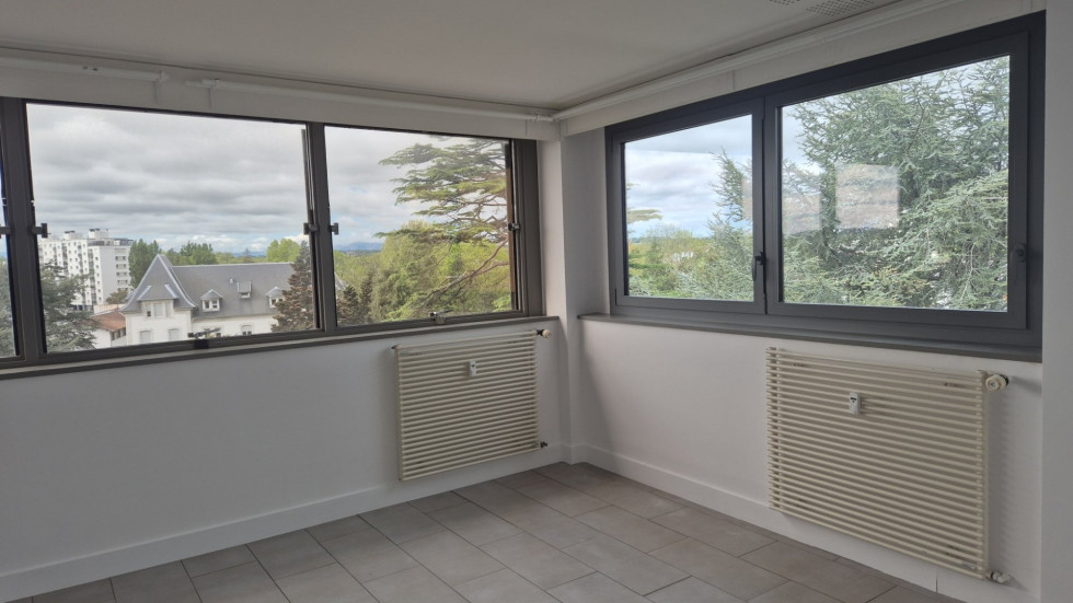 location Bureau Bayonne - Photo 10