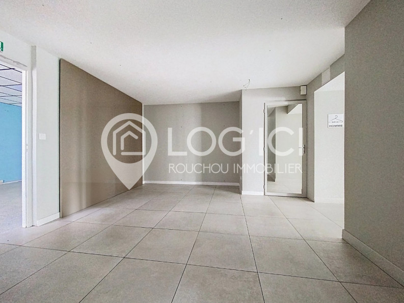 location Local commercial Pau - Photo 9