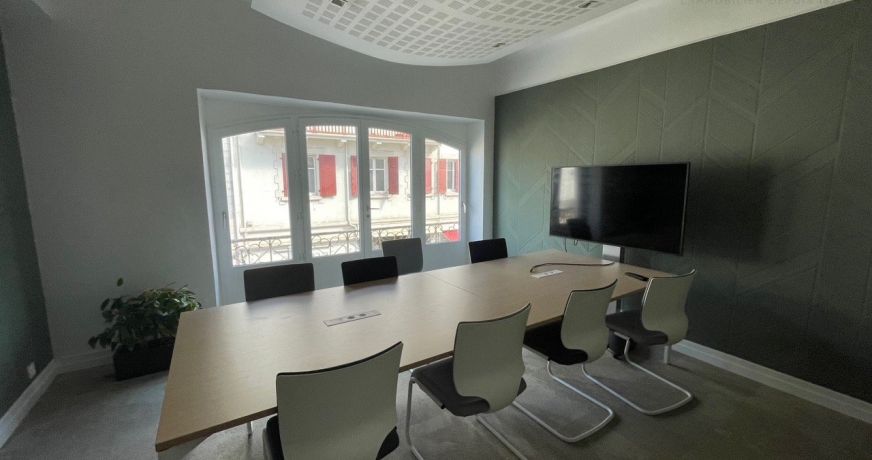 location Bureau Biarritz