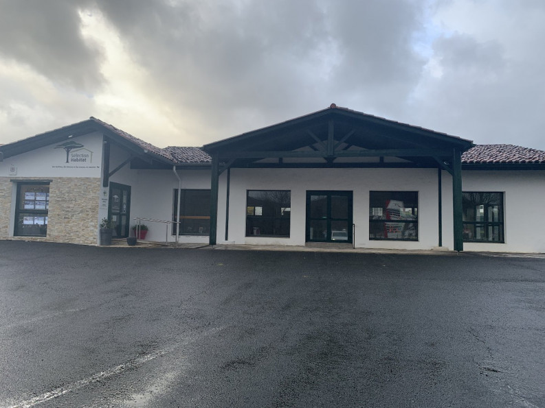 vente Bâtiment Saint Pee Sur Nivelle - Photo 1