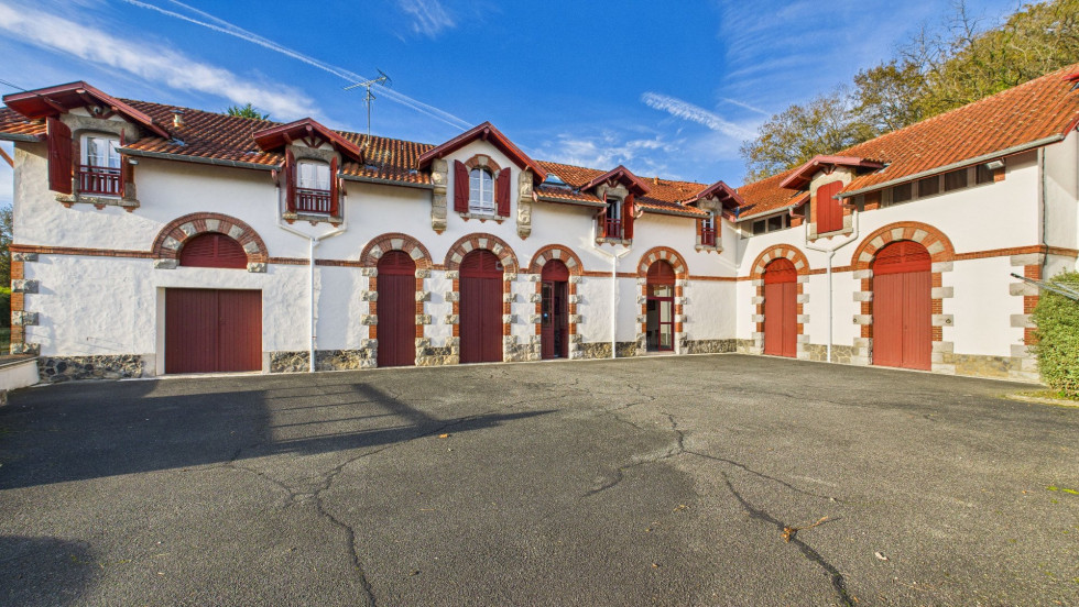 vente Ensemble immobilier Cambo Les Bains - Photo 1