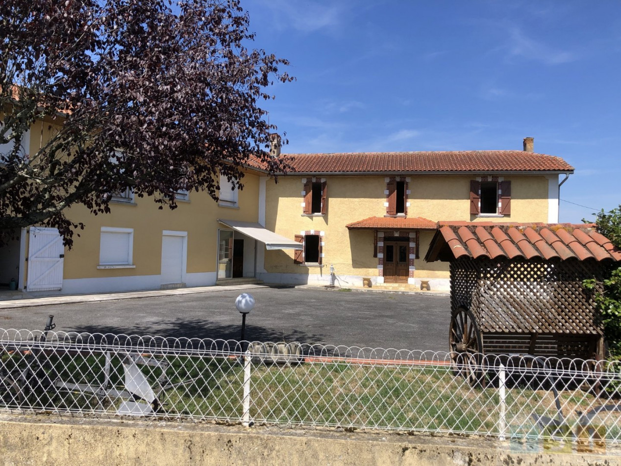 à vendre Maison et dépendances Bernadets Dessus - Photo 1