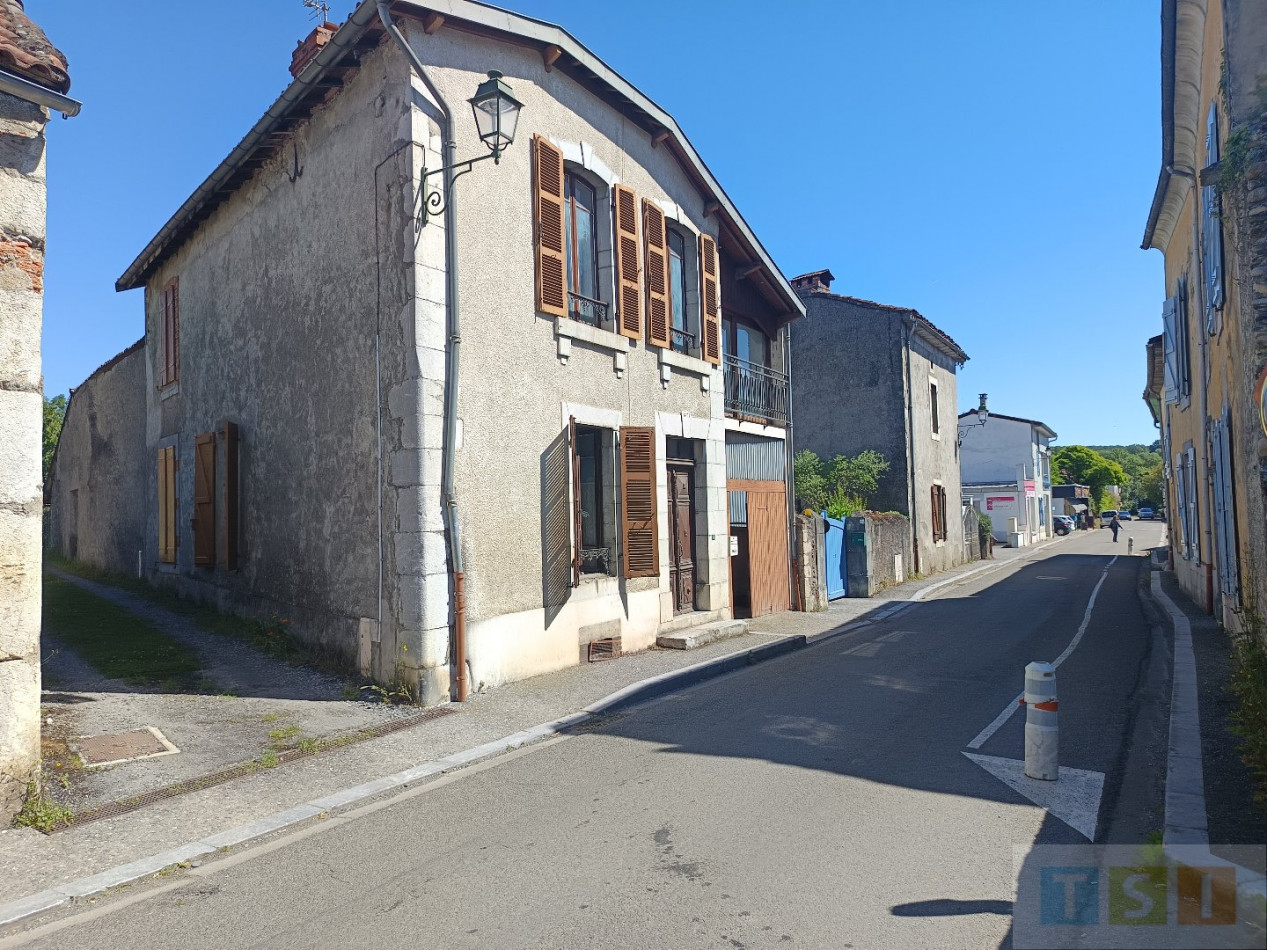 à vendre Maison Saint Laurent De Neste - Photo 1