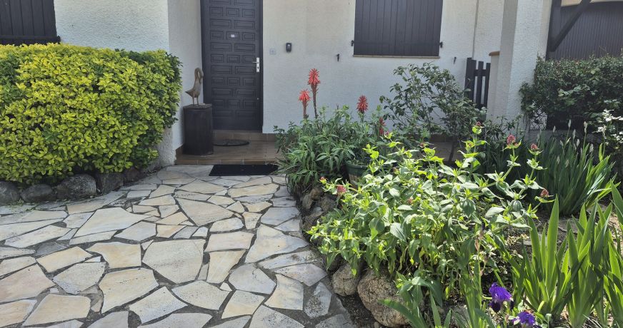 en location saisonnière Villa Saint Genis Des Fontaines