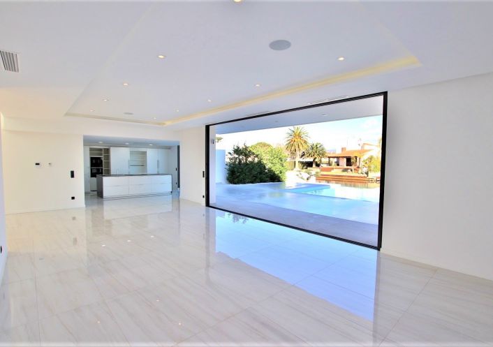 à vendre Villa d'architecte Empuriabrava