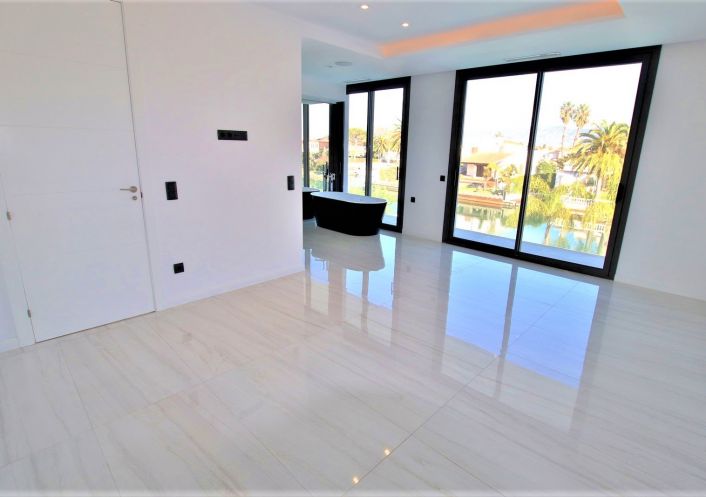 à vendre Villa d'architecte Empuriabrava