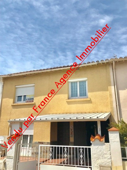 à vendre Villa Saint Esteve - Photo 1