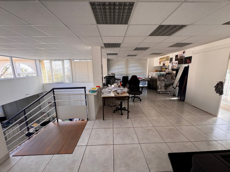 à vendre Bureau Canet En Roussillon - Photo 4