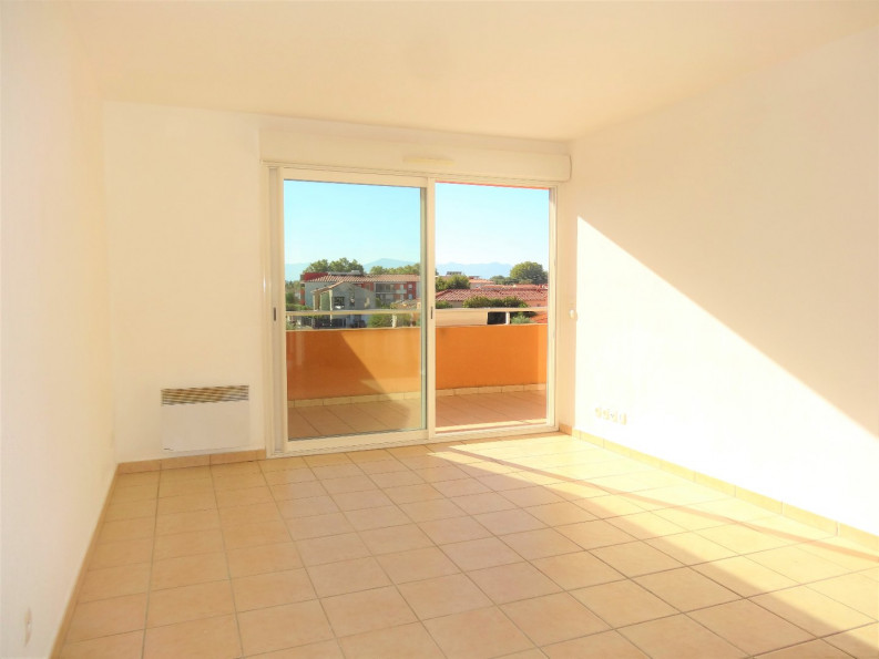 location Appartement terrasse Saint Esteve - Photo 3