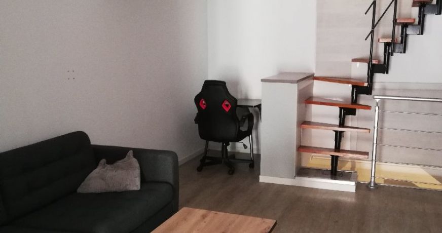 location Maison de village Baho