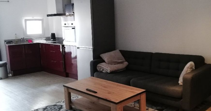 location Maison de village Baho