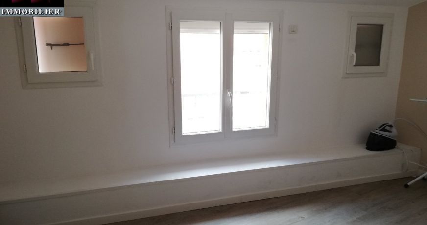 location Maison de village Baho