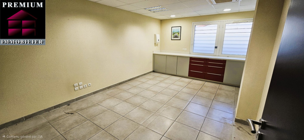 vente Locaux d'activité Saint Esteve - Photo 4