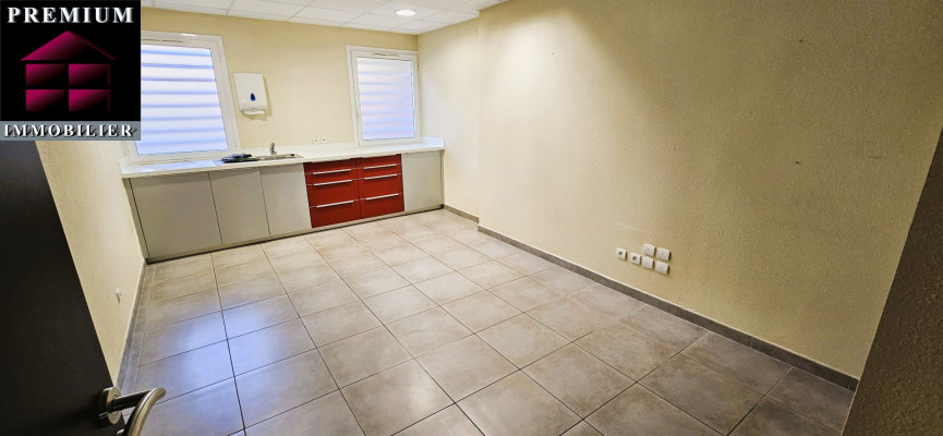 for sale Locaux d'activité Saint Esteve - Photo 6