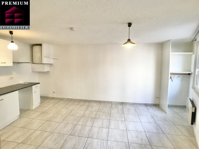 à vendre Immeuble de rapport Saint Esteve - Photo 9