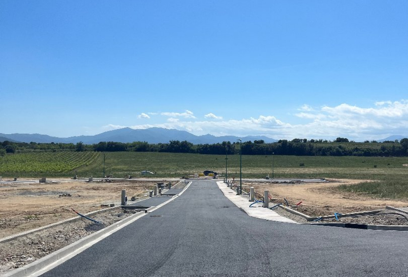 vente Terrain constructible Saint Jean Lasseille - Photo 1