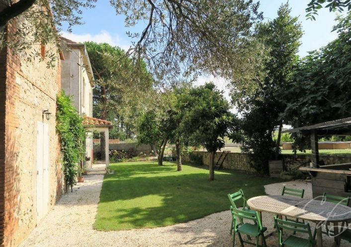 sale Maison de caractère Villemolaque