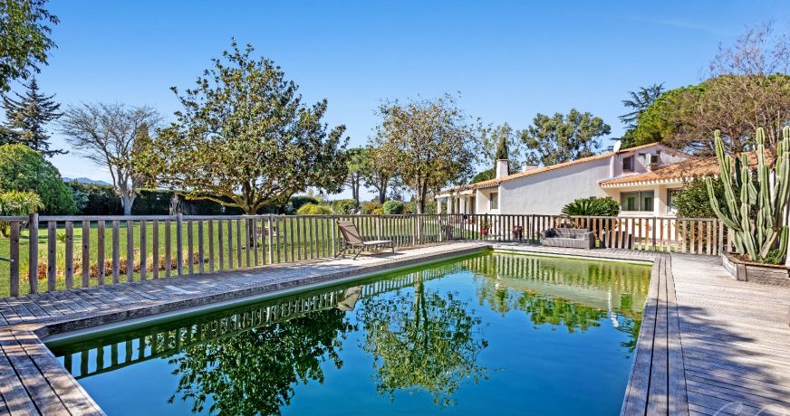 vente Villa d'architecte Theza