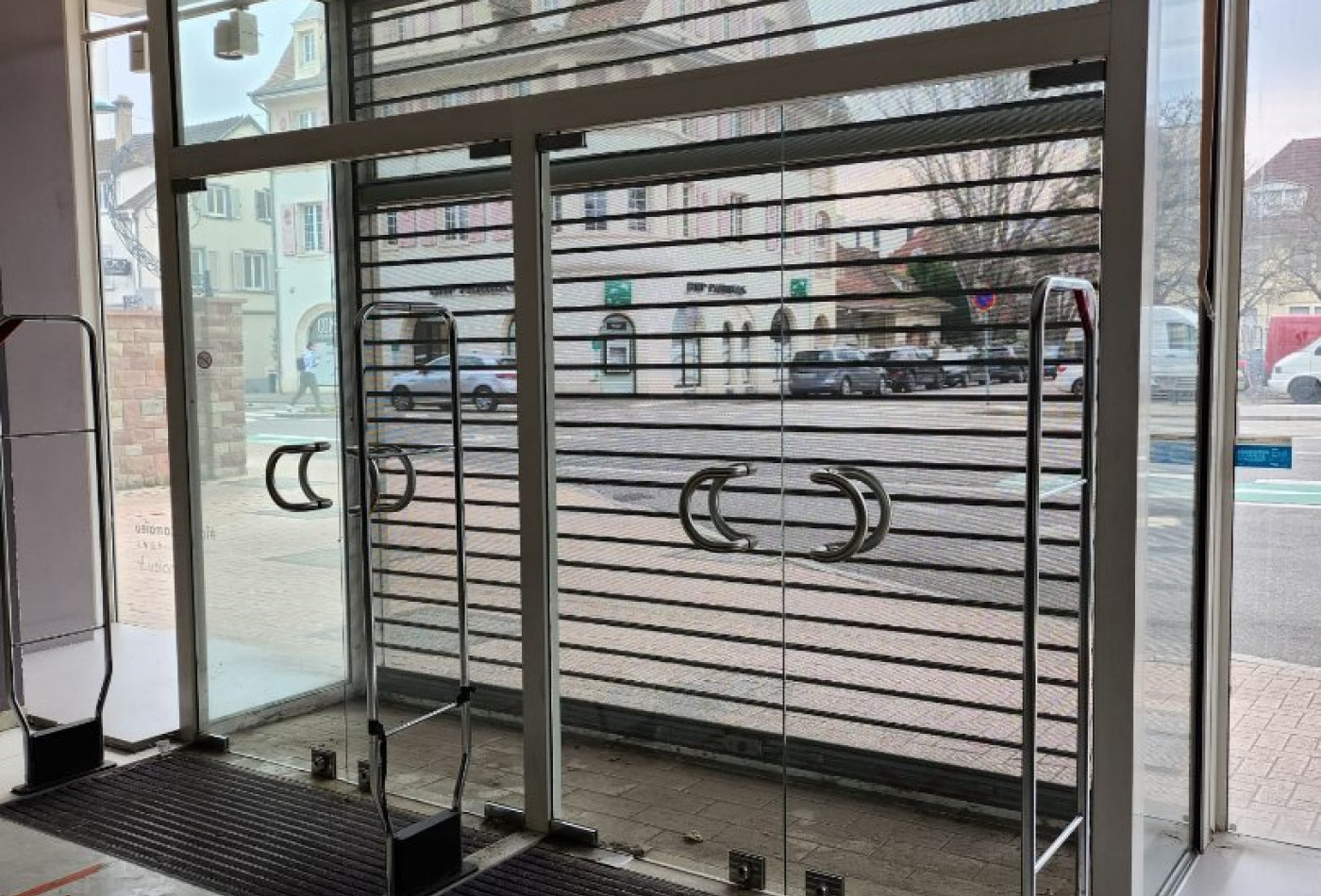 vente Local commercial Saint Louis - Photo 3