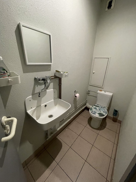 à louer Local commercial Illzach - Photo 4