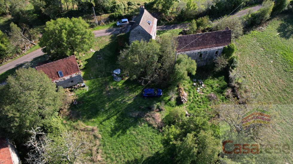 vente Ensemble immobilier Cenevieres - Photo 1