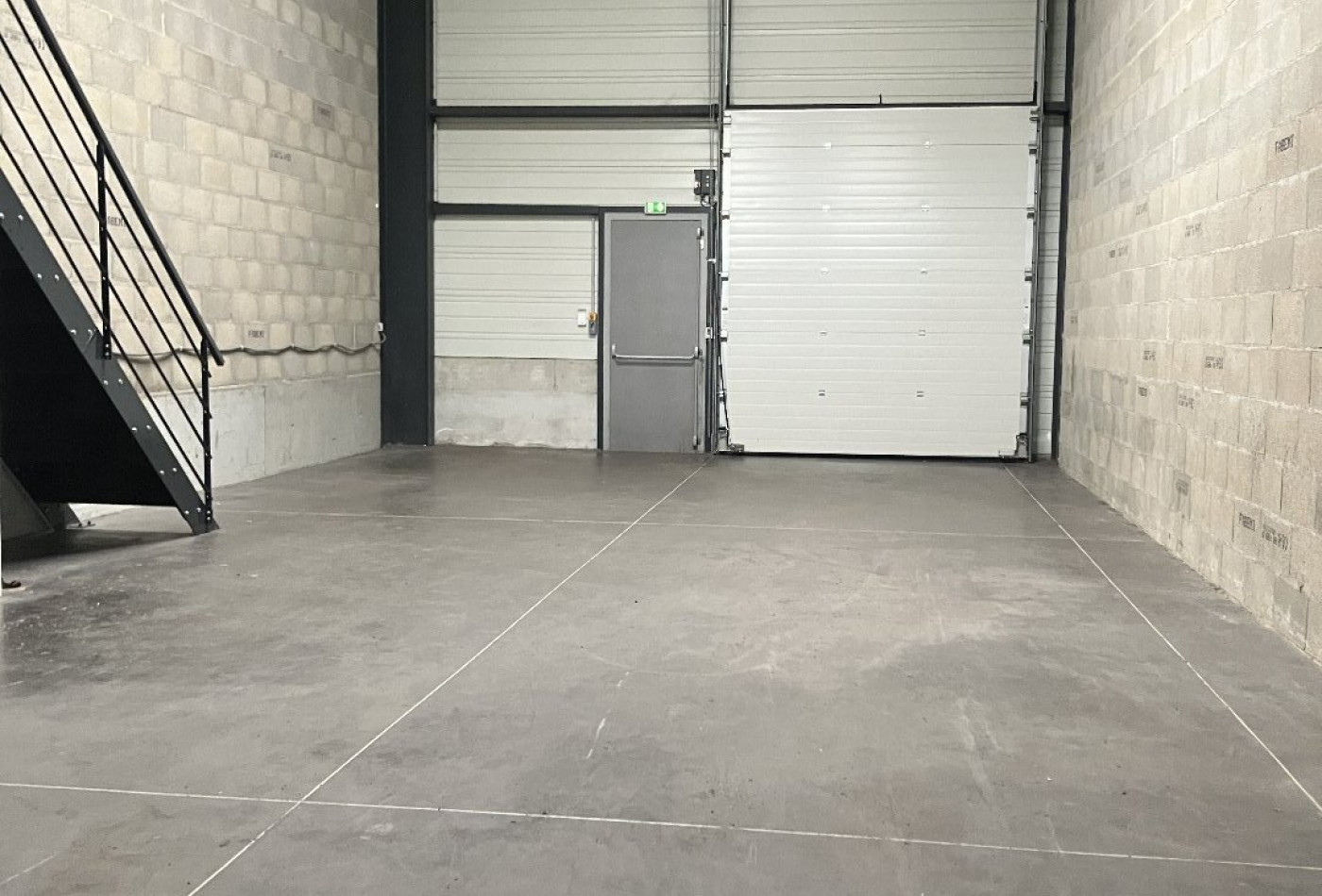 vente Locaux d'activité Venissieux - Photo 1