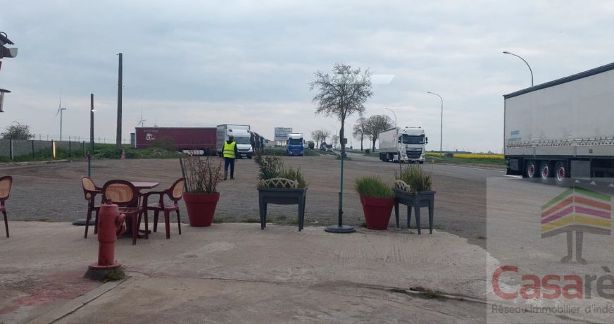 vente Immeuble commercial Oinville Saint Liphard