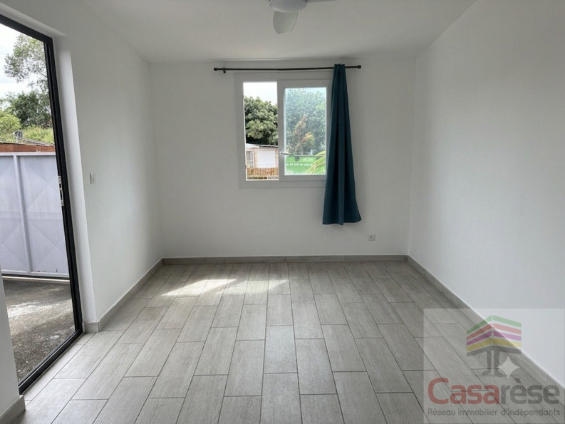 vente Maison mitoyenne Saint Benoit - Photo 3