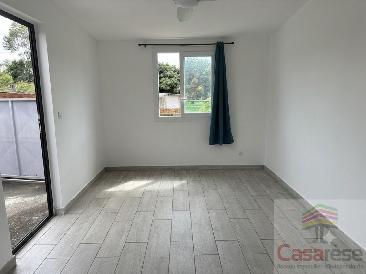 à vendre Maison mitoyenne Saint Benoit - Photo 3