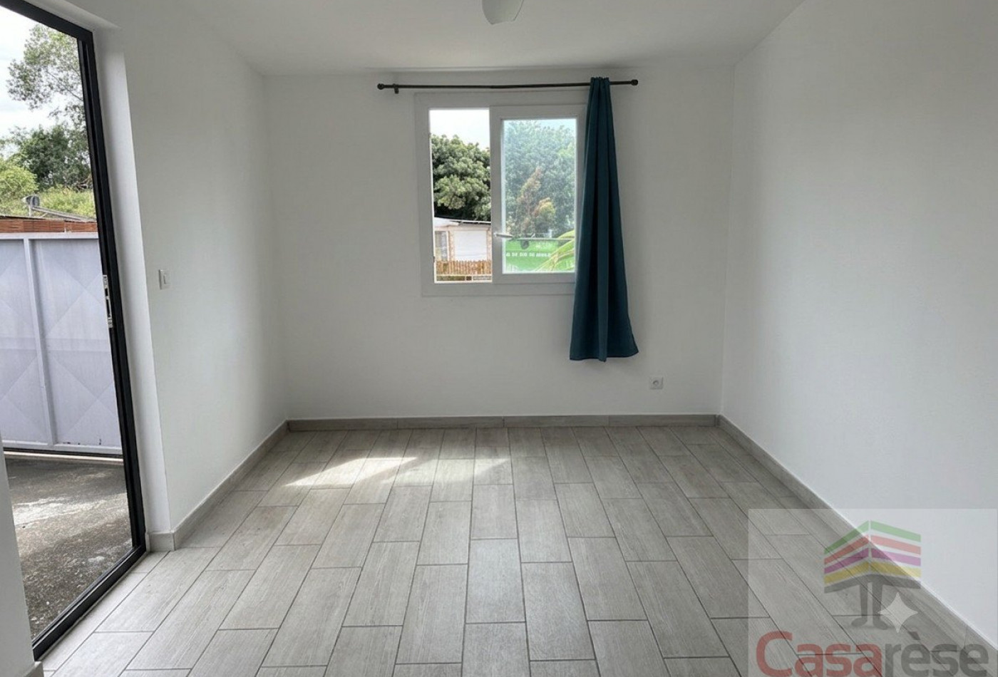 vente Maison mitoyenne Saint Benoit - Photo 3
