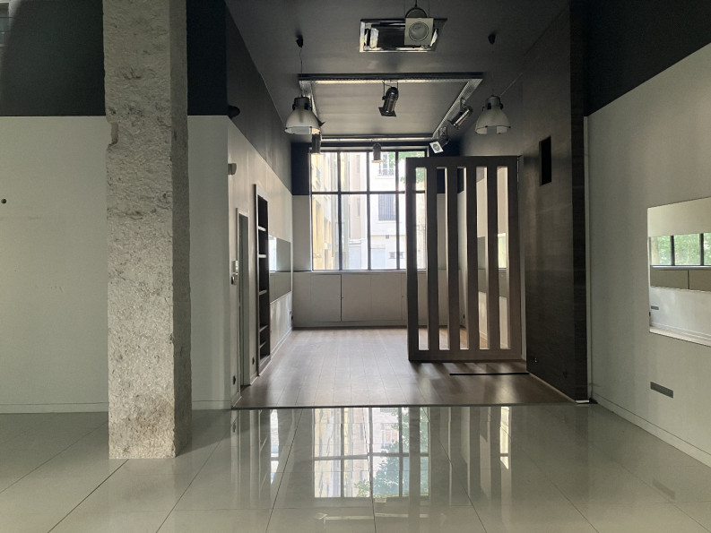 location Local commercial Lyon 3eme Arrondissement - Photo 3