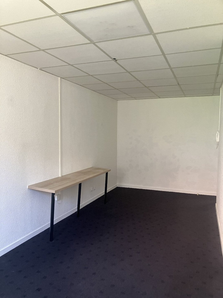 à louer Bureau Lyon 7eme Arrondissement - Photo 4